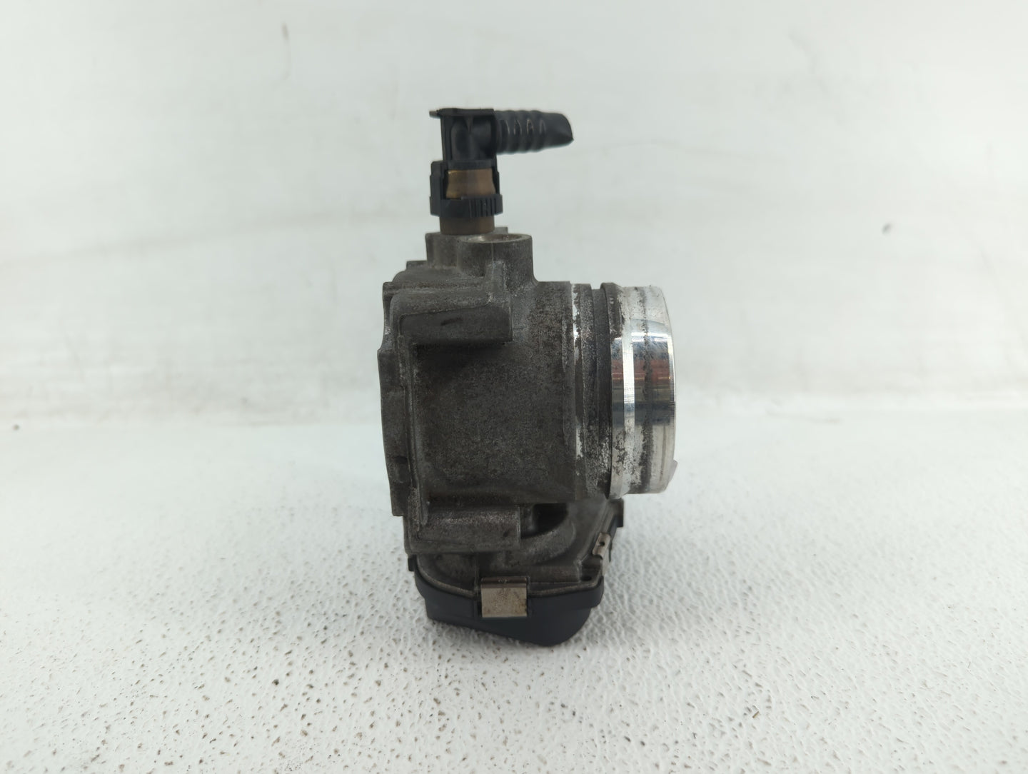 2012-2018 Bmw 320i Throttle Body P/N:1354 7588625-04 1354 7588625-03 Fits Fits 2012 2013 2014 2015 2016 2017 2018 OEM Used A