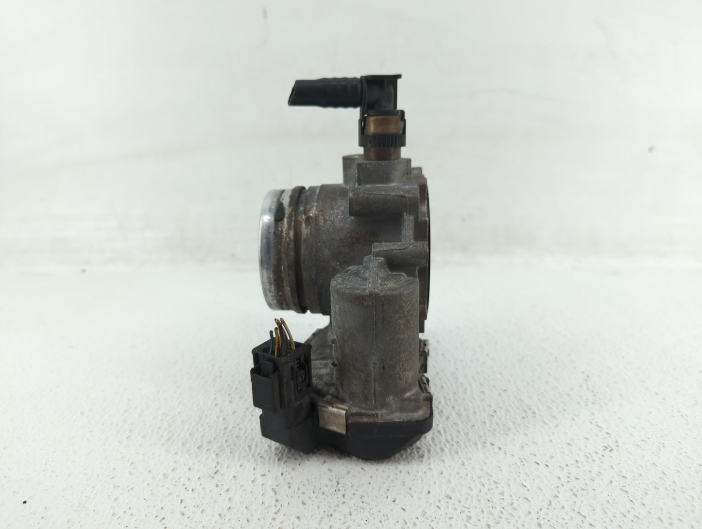 2012-2018 Bmw 320i Throttle Body P/N:1354 7588625-02 1354 7588625-04, 1354 7588625-03 Fits Fits 2012 2013 2014 2015 2016 201