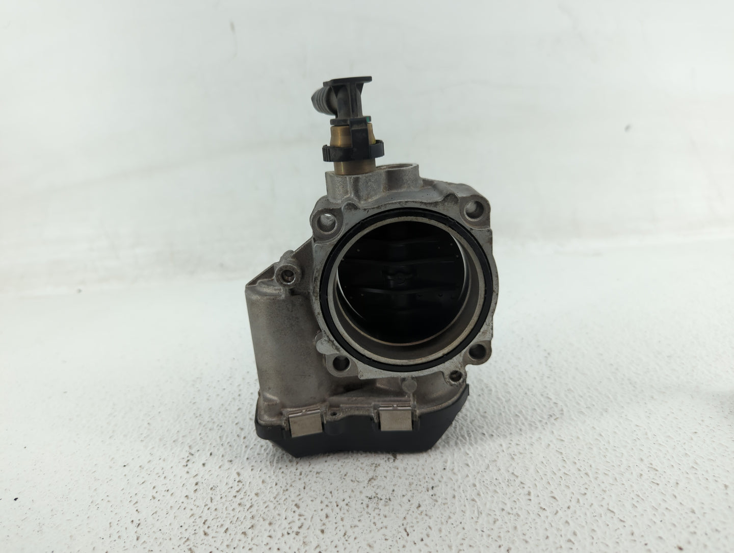 2012-2018 Bmw 320i Throttle Body P/N:1354 7588625-04 1354 7588625-03 Fits Fits 2012 2013 2014 2015 2016 2017 2018 OEM Used A