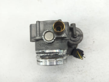 2012-2018 Bmw 320i Throttle Body P/N:1354 7588625-04 1354 7588625-03 Fits Fits 2012 2013 2014 2015 2016 2017 2018 OEM Used Auto Parts
