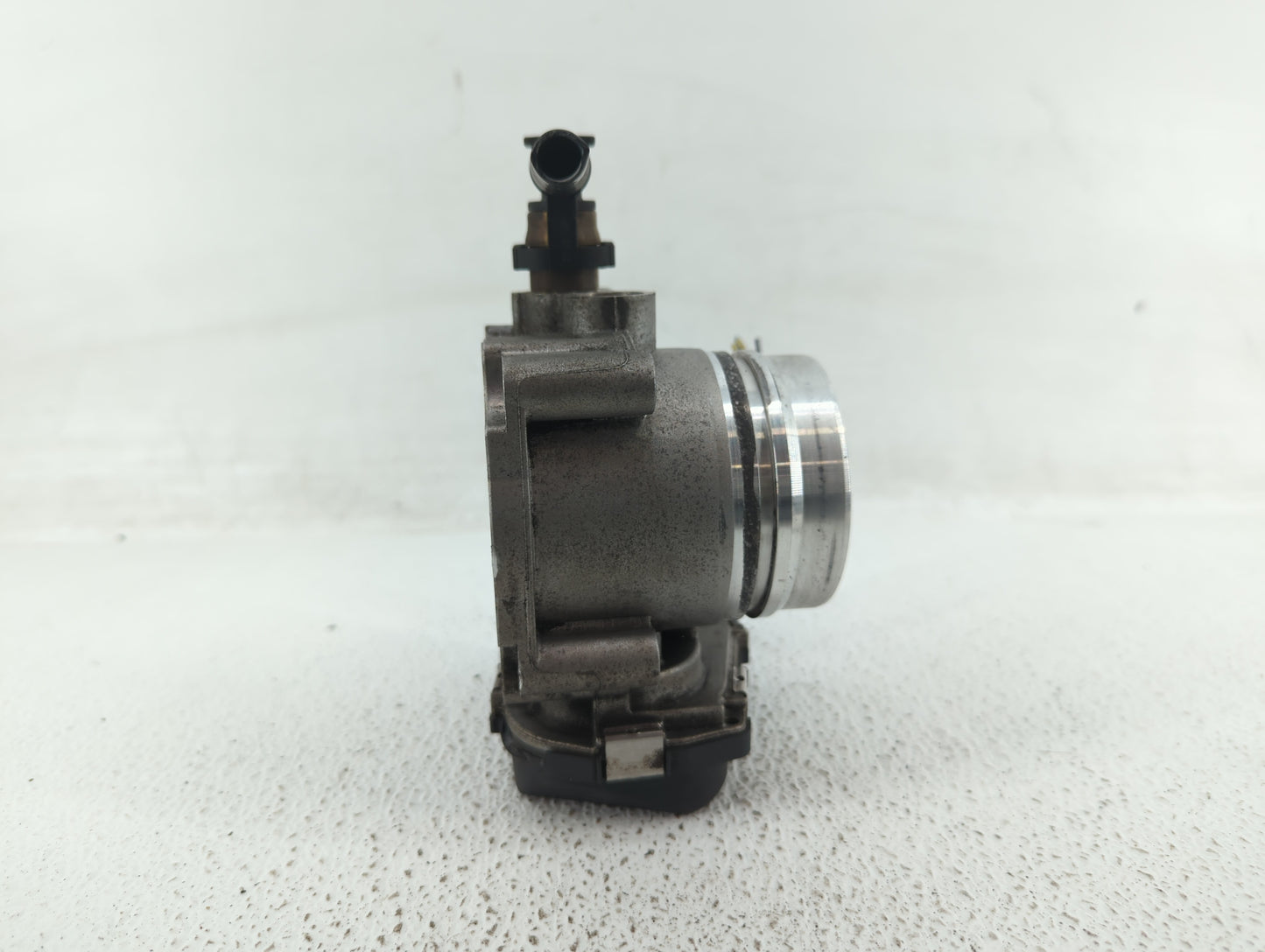 2012-2018 Bmw 320i Throttle Body P/N:1354 7588625-04 1354 7588625-03 Fits Fits 2012 2013 2014 2015 2016 2017 2018 OEM Used A