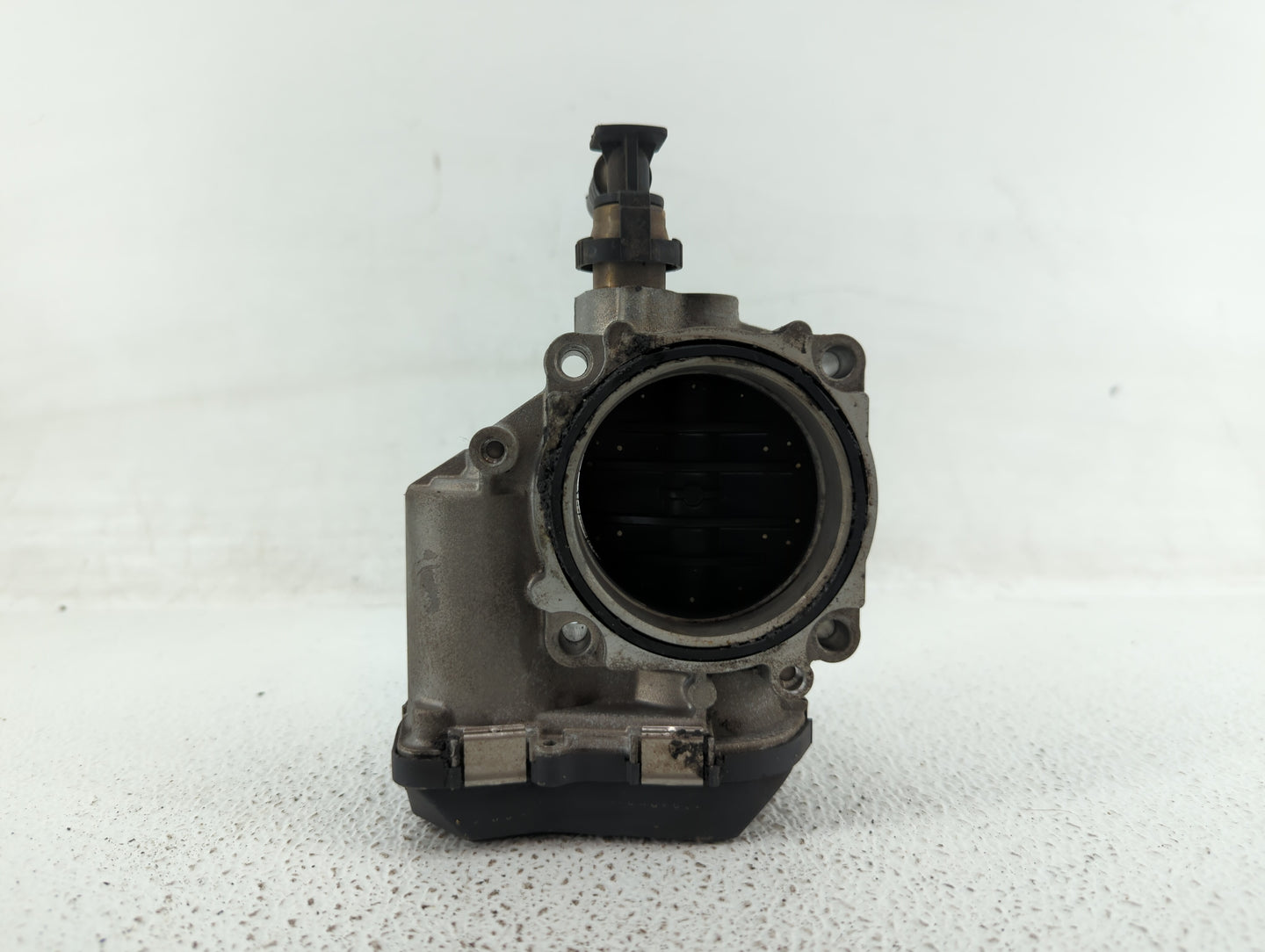 2012-2018 Bmw 320i Throttle Body P/N:1354 7588625-04 1354 7588625-03 Fits Fits 2012 2013 2014 2015 2016 2017 2018 OEM Used A