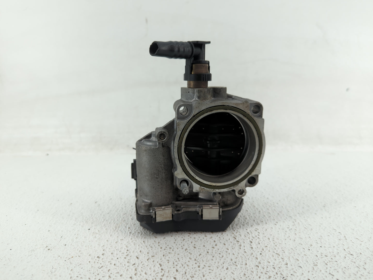 2012-2018 Bmw 320i Throttle Body P/N:1354 7588625-04 1354 7588625-03 Fits Fits 2012 2013 2014 2015 2016 2017 2018 OEM Used A