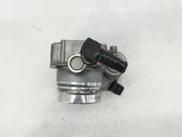2012-2018 Bmw 320i Throttle Body P/N:1354 7588625-04 1354 7588625-03 Fits Fits 2012 2013 2014 2015 2016 2017 2018 OEM Used Auto Parts