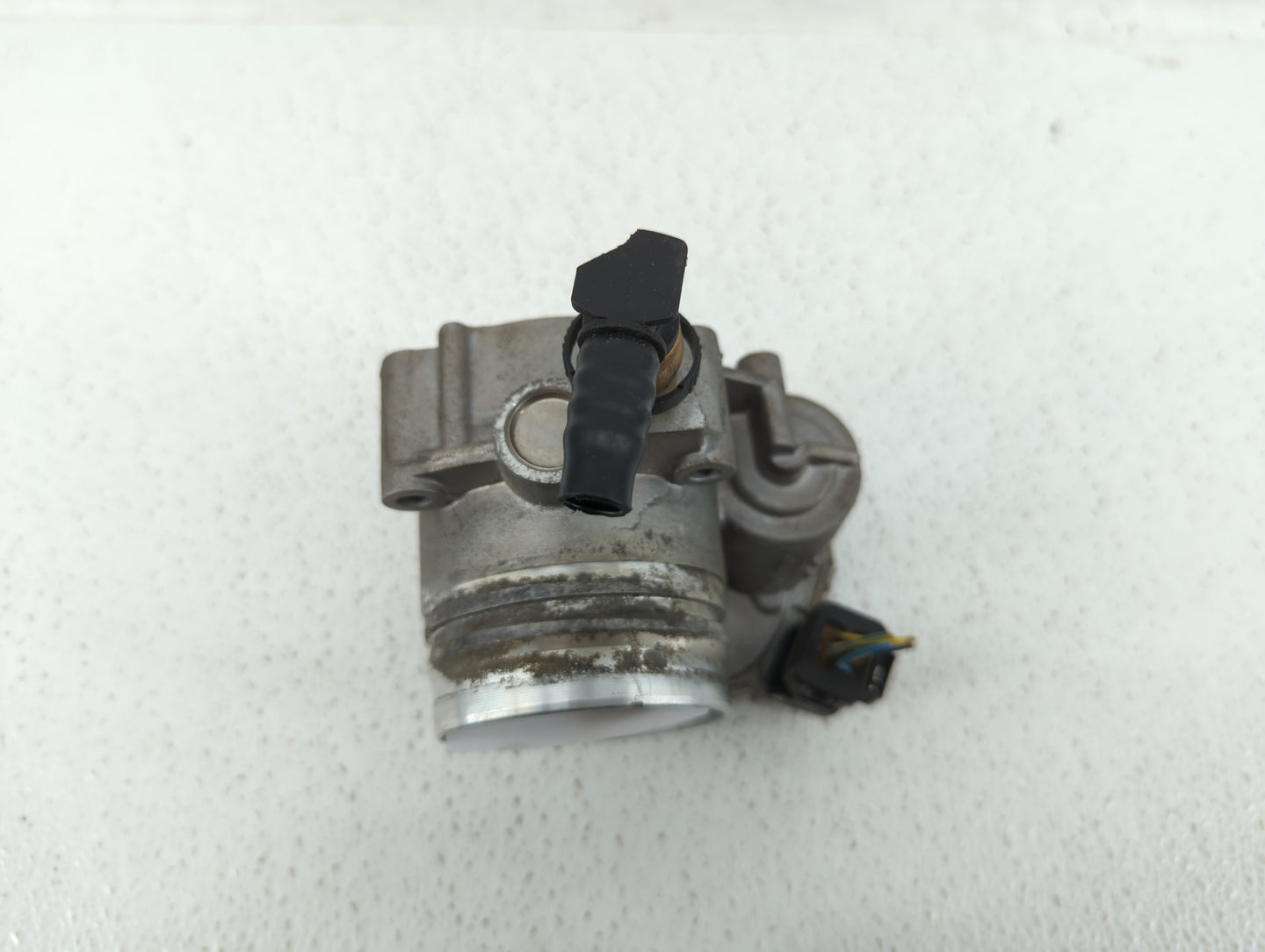 2012-2018 Bmw 320i Throttle Body P/N:1354 7588625-04 1354 7588625-03 Fits Fits 2012 2013 2014 2015 2016 2017 2018 OEM Used A