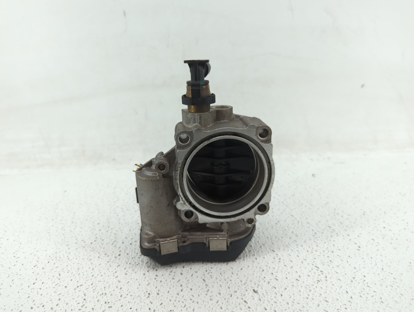 2012-2018 Bmw 320i Throttle Body P/N:1354 7588625-04 1354 7588625-03 Fits Fits 2012 2013 2014 2015 2016 2017 2018 OEM Used A