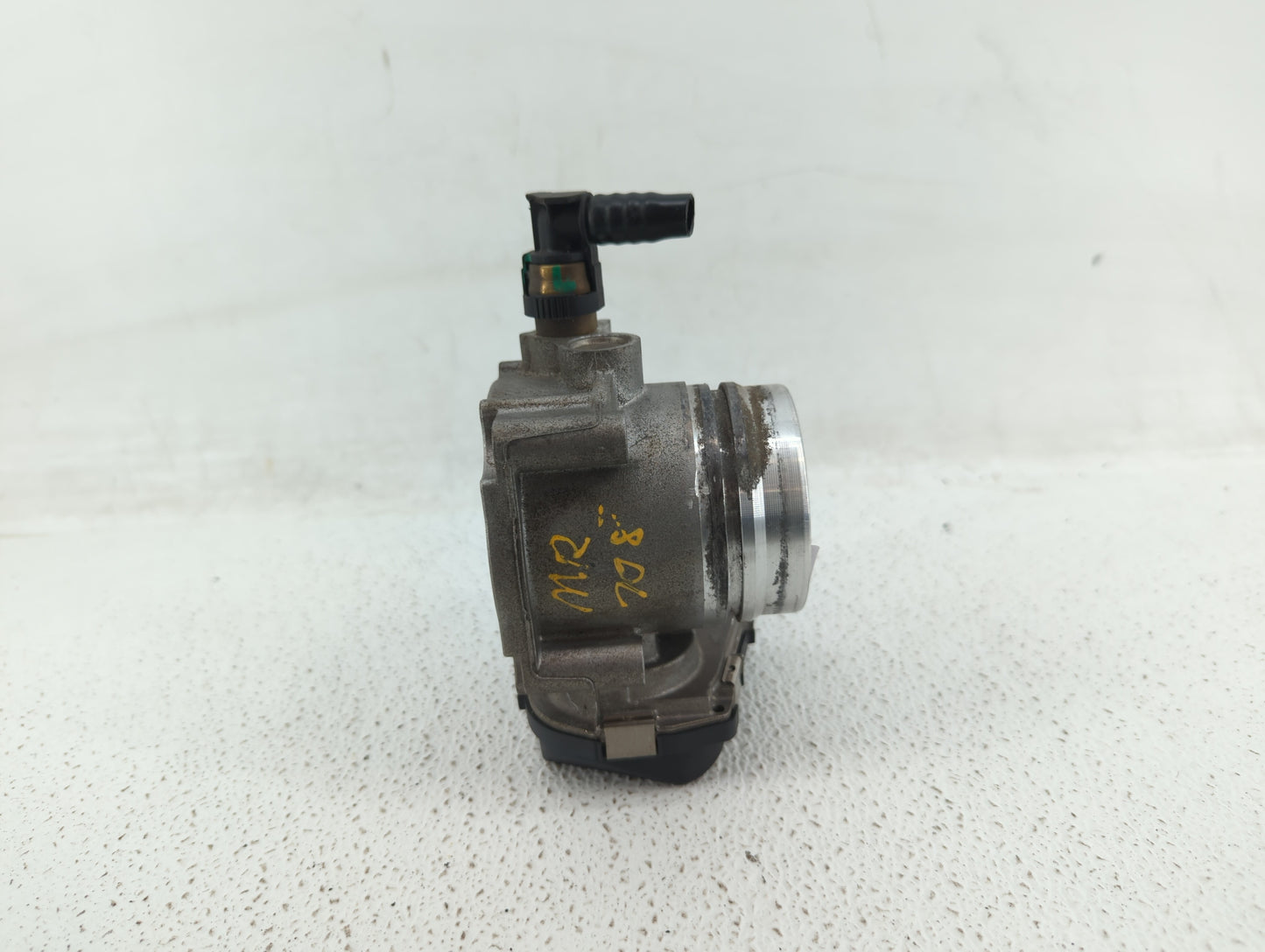 2012-2018 Bmw 320i Throttle Body P/N:1354 7588625-04 1354 7588625-03 Fits Fits 2012 2013 2014 2015 2016 2017 2018 OEM Used A
