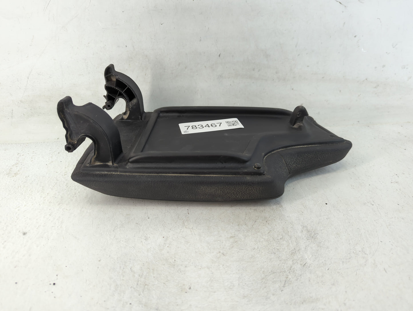 2014 Bmw 320i Center Console Armrest Cover Lid Fits OEM Used Auto Parts - Oemusedautoparts1.com