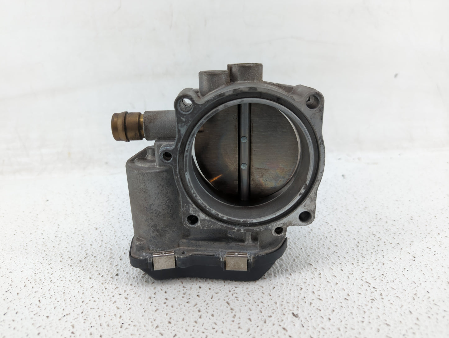 2014 Bmw 320i Xdrive Throttle Body P/N:1354 7588625-04 1354 7588625-03 Fits Fits 2012 2013 2015 2016 2017 2018 OEM Used Auto