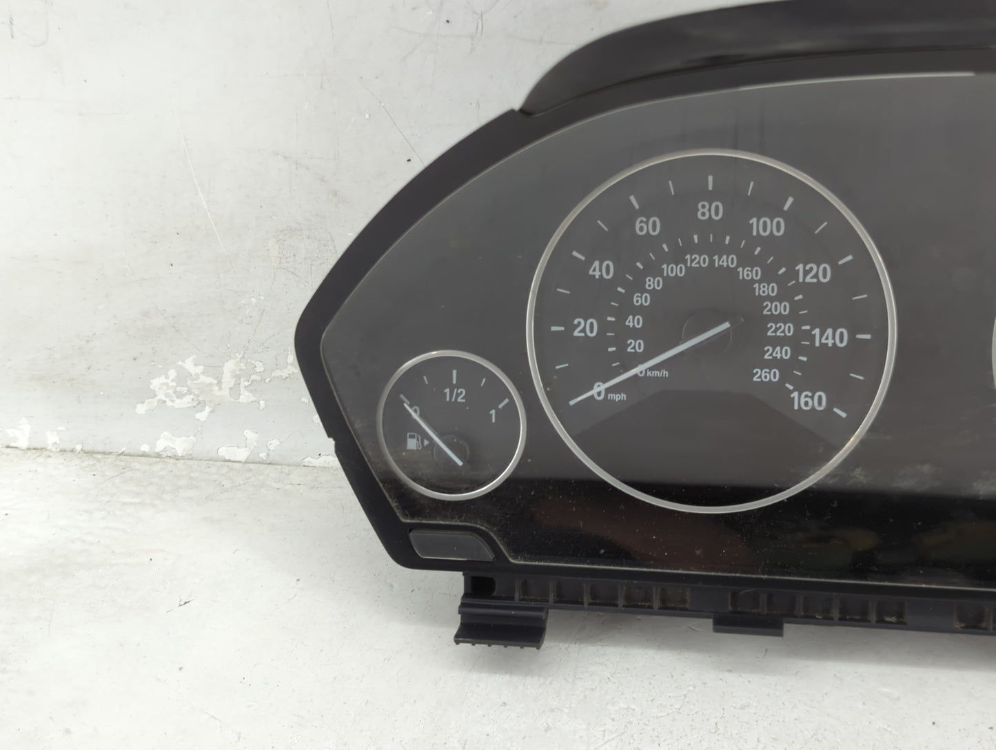 2014 Bmw 328 Instrument Cluster Speedometer Gauges P/N:9232895 9325206-01, 14369510, 30150834, IK932520601Y Miles:140K Fits 