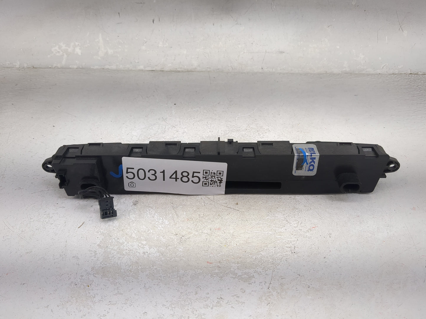 Bmw 328 Radio Control Panel - Oemusedautoparts1.com