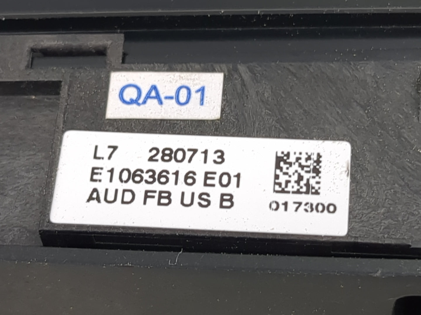 Bmw 328 Radio Control Panel - Oemusedautoparts1.com