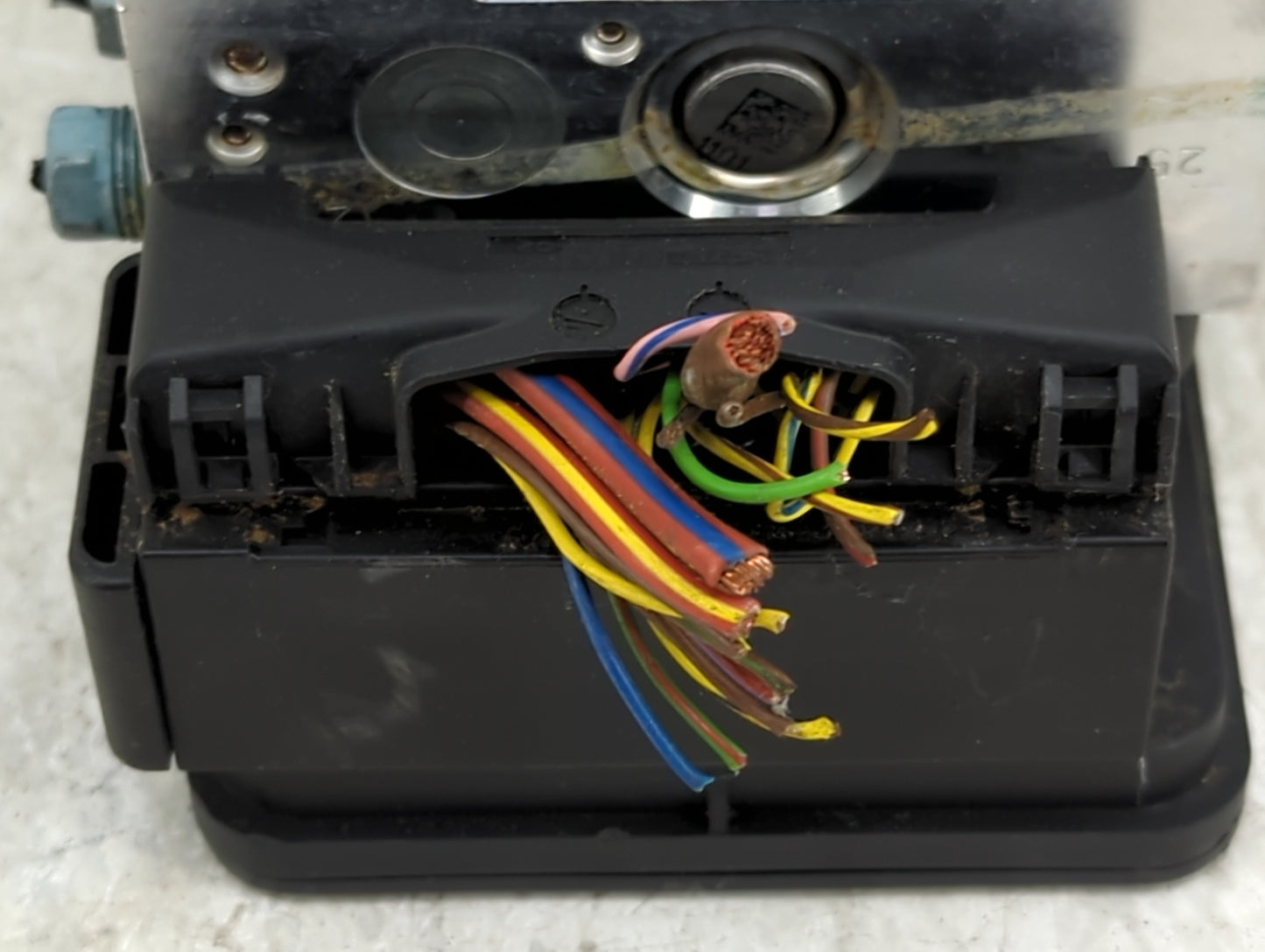 2014 Bmw 328xi ABS Pump Control Module Replacement P/N:3451-6869725-01 10.0220-0409.4 Fits Fits 2015 2016 2017 2018 2019 202