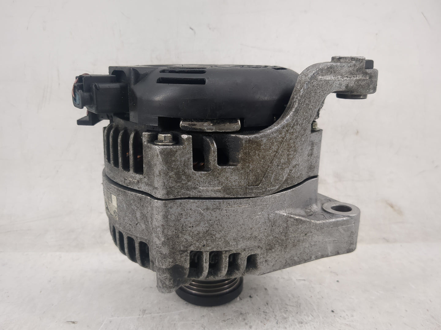 2012-2016 Bmw 328i Alternator Replacement Generator Charging Assembly Engine OEM P/N:7605478-05 104210-0393 Fits OEM Used Au