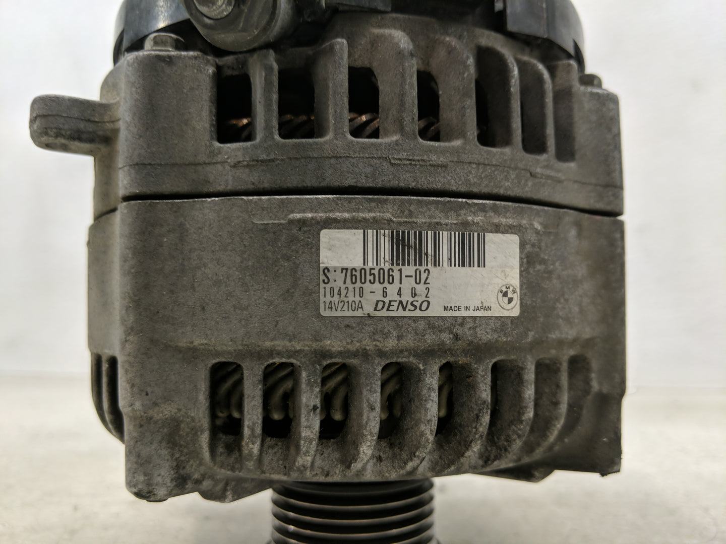 2012-2016 Bmw 328i Alternator Replacement Generator Charging Assembly Engine OEM P/N:7605061-02 104210-0393 Fits OEM Used Au