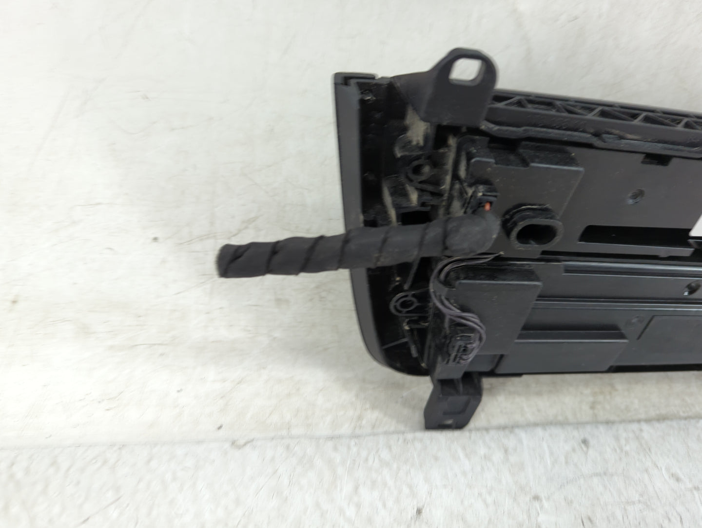 2012-2015 Bmw 328i Radio AM FM Cd Player Receiver Replacement Fits Fits 2012 2013 2014 2015 2016 OEM Used Auto Parts - Oemus