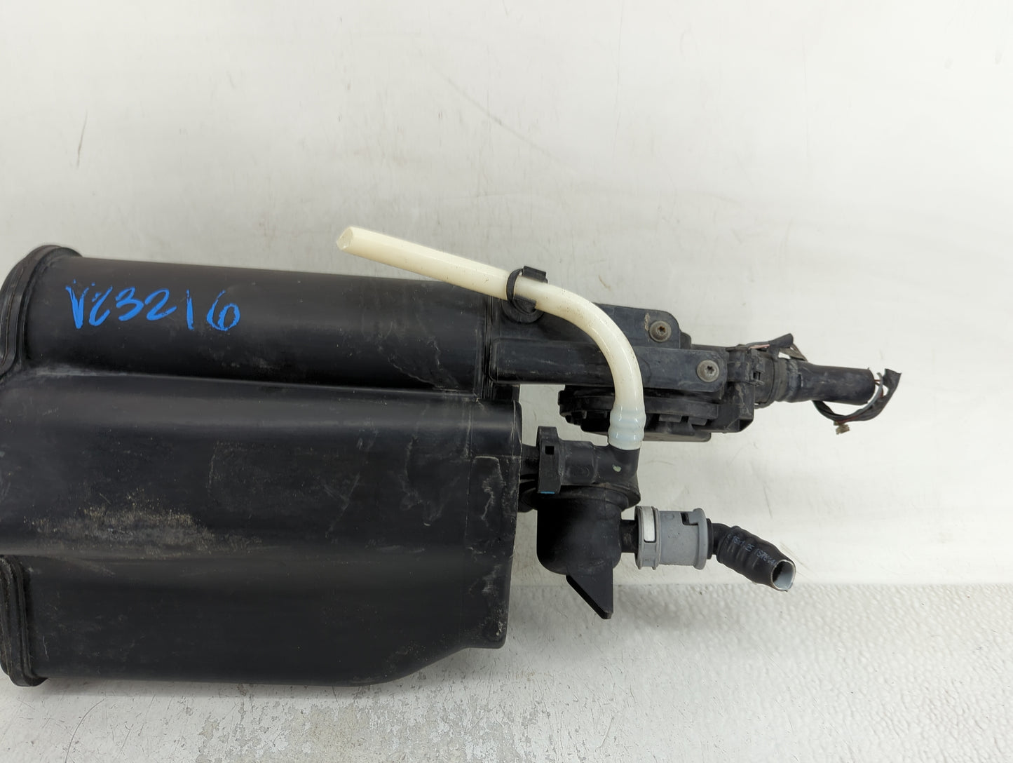 2014 Bmw 328i Fuel Vapor Charcoal Canister - Oemusedautoparts1.com