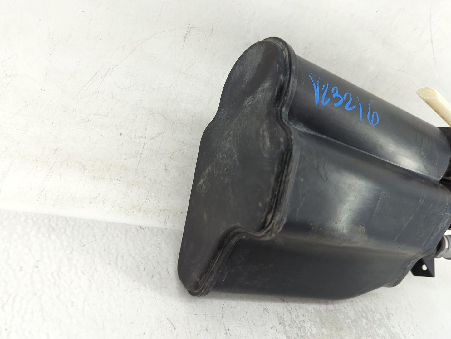 2014 Bmw 328i Fuel Vapor Charcoal Canister - Oemusedautoparts1.com