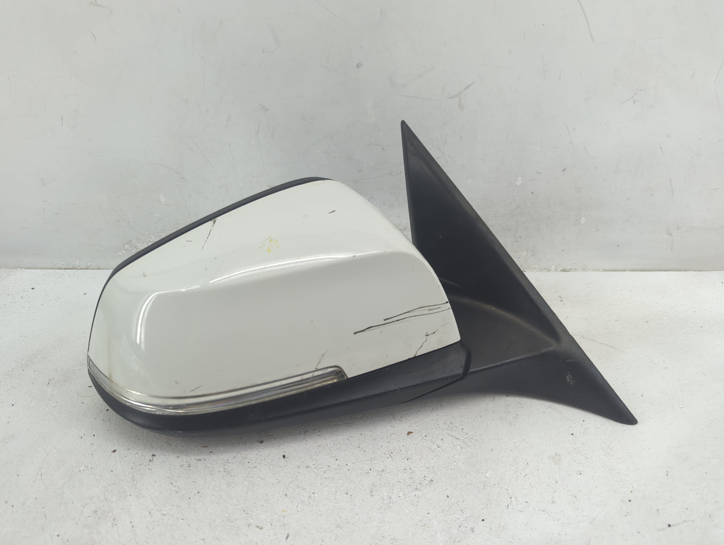 2013-2016 Bmw 328i Passenger Side View Mirror - Right Door Mirror OEM Used - Oemusedautoparts1.com