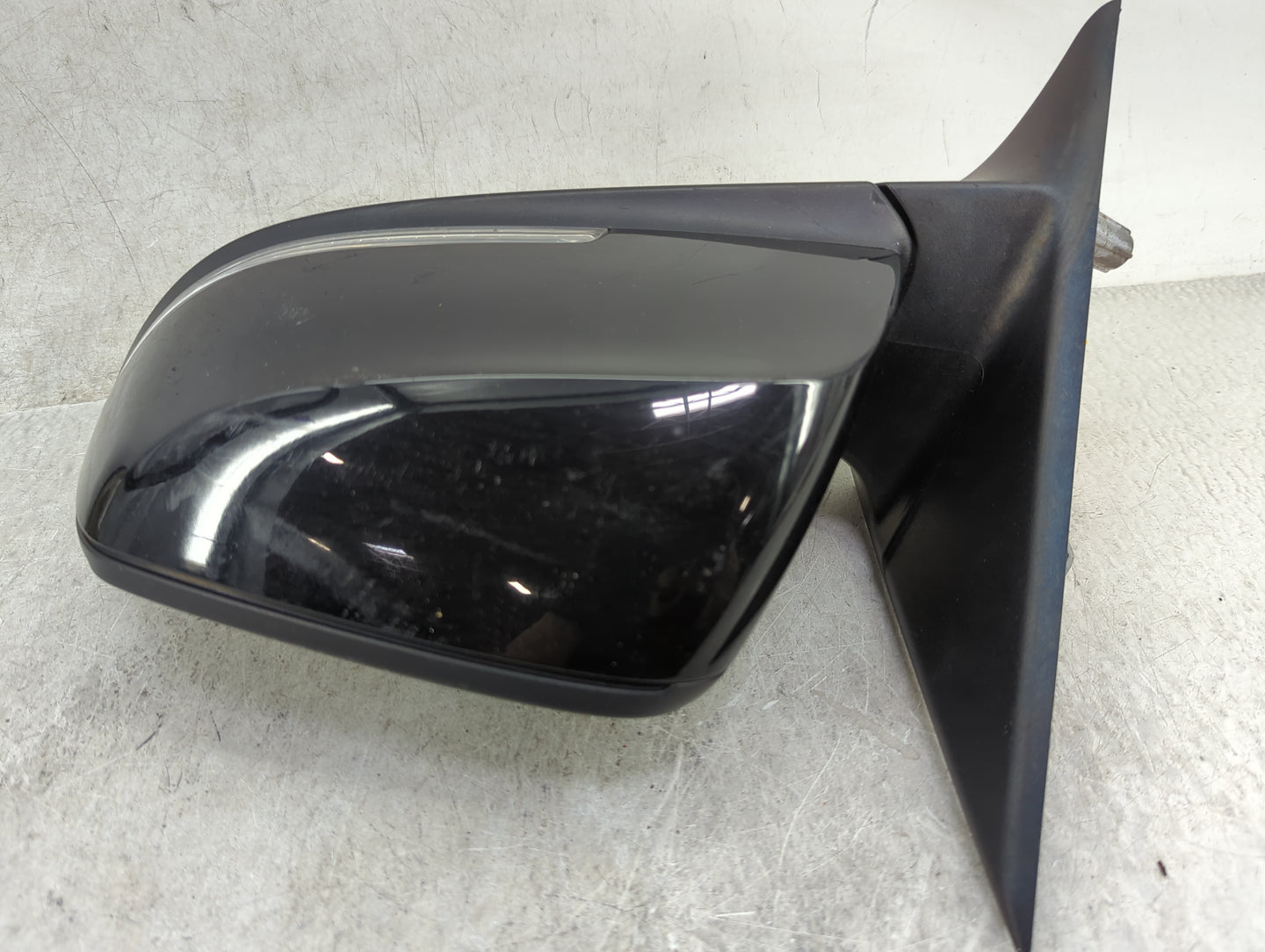 2013-2016 Bmw 328i Driver Side View Mirror - Left Door Mirror OEM Used - Oemusedautoparts1.com