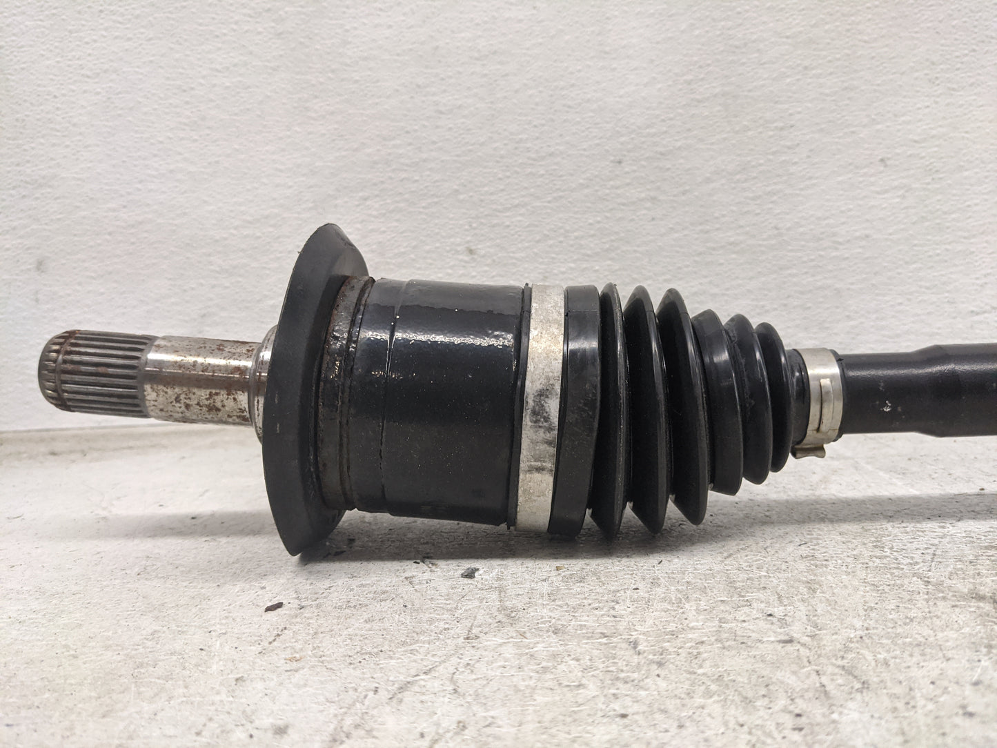 2012-2016 Bmw 328i Axle Shaft Rear Passenger Cv C/v - Oemusedautoparts1.com
