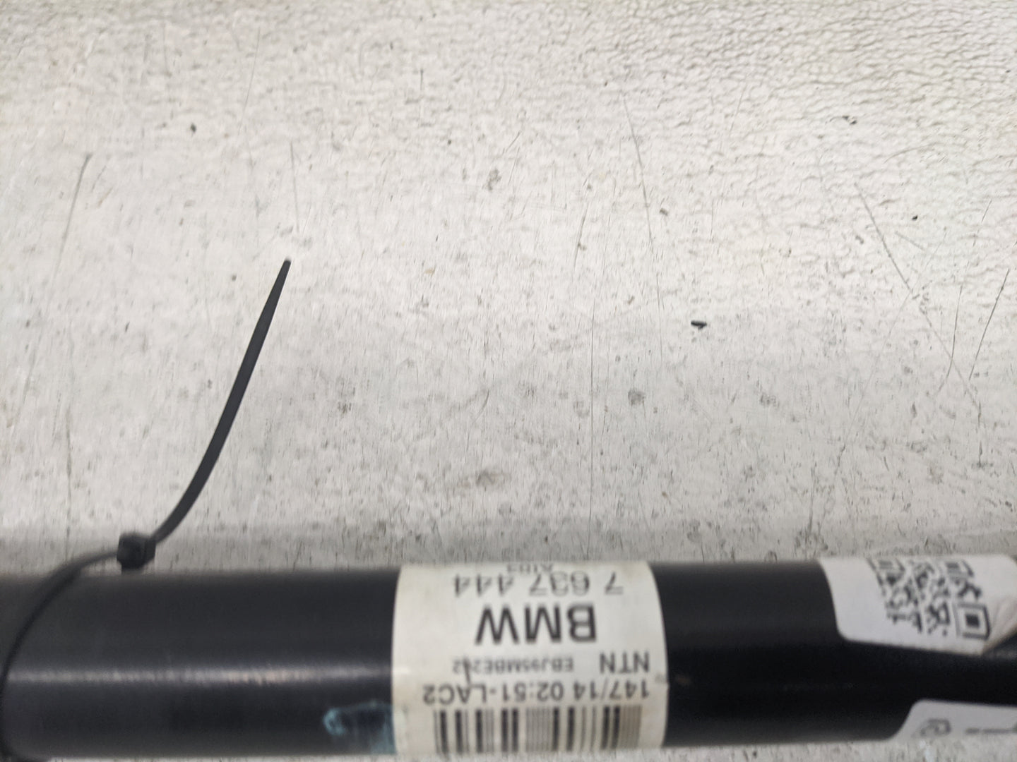 2012-2016 Bmw 328i Axle Shaft Rear Passenger Cv C/v - Oemusedautoparts1.com