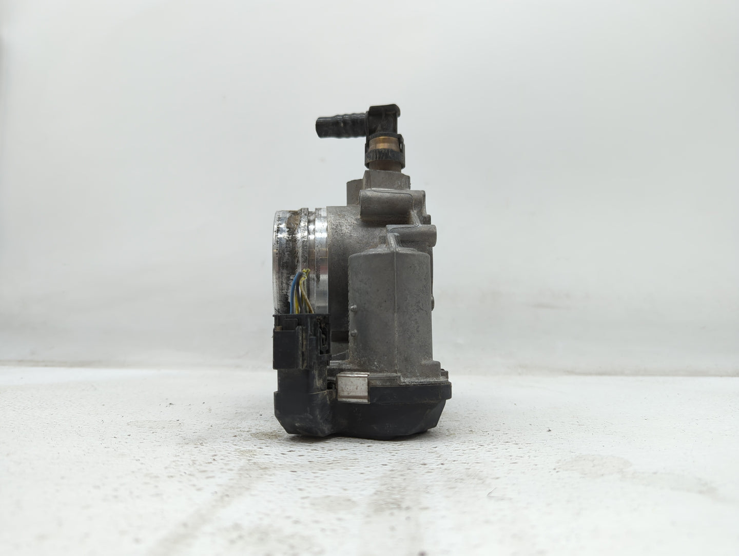 2012-2016 Bmw 328i Throttle Body P/N:A2C53355204 1354 7588625 Fits Fits 2012 2013 2014 2015 2016 2017 2018 OEM Used Auto Par