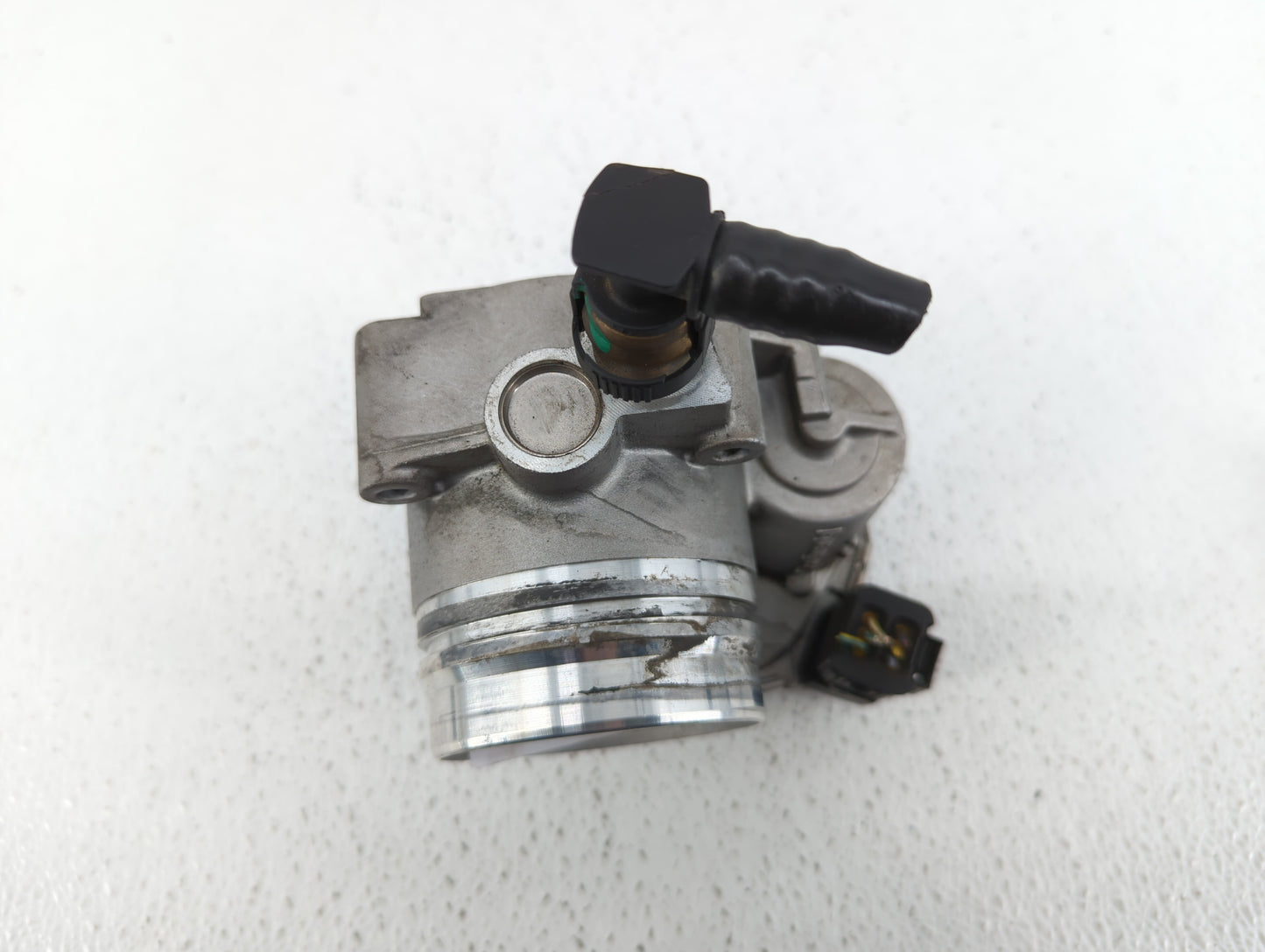 2012-2016 Bmw 328i Throttle Body P/N:1354 7588625-04 1354 7588625-03, 1354 7588625 Fits Fits 2012 2013 2014 2015 2016 2017 2