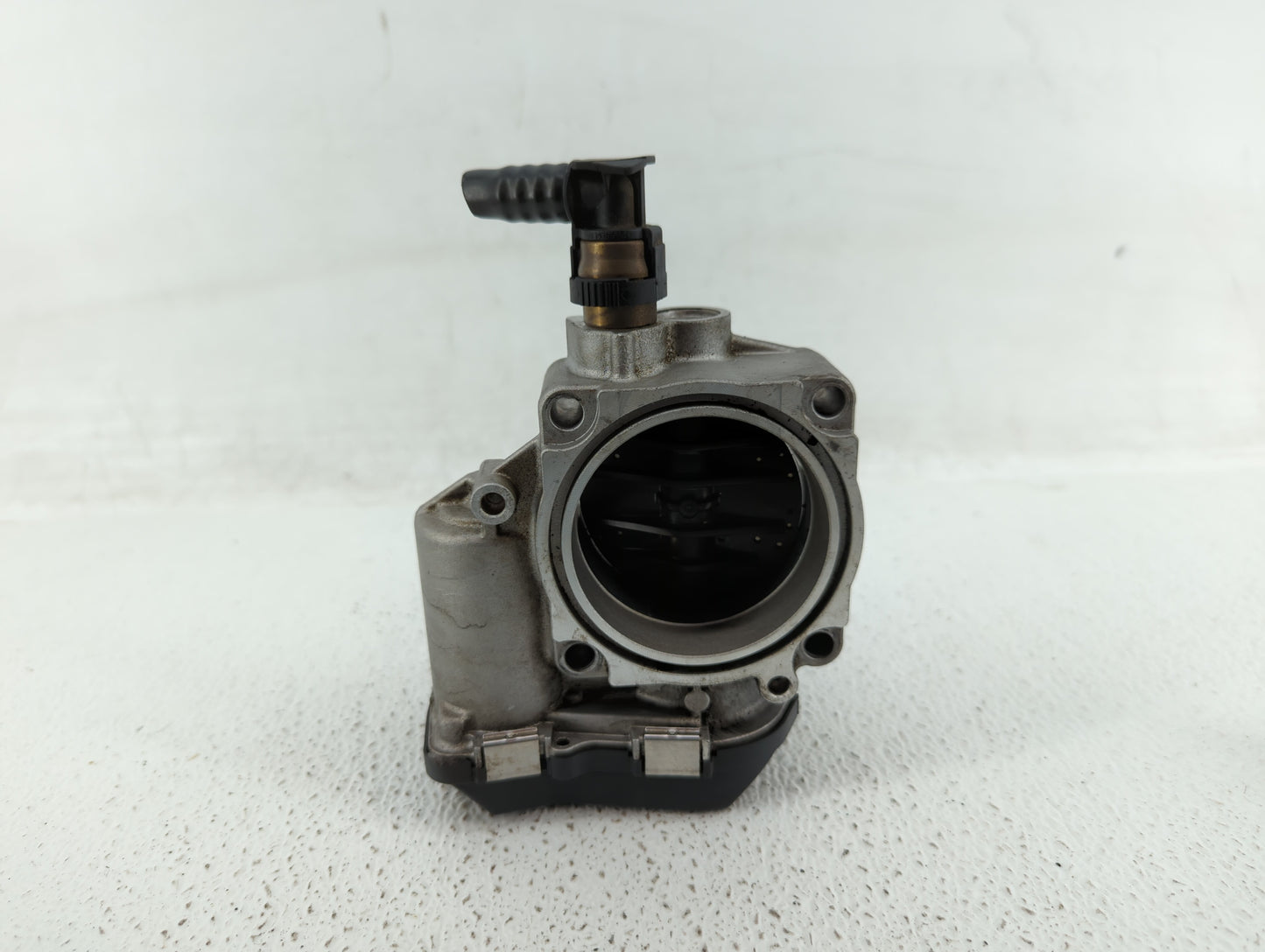 2012-2016 Bmw 328i Throttle Body P/N:1354 7588625-04 1354 7588625-03, 1354 7588625 Fits Fits 2012 2013 2014 2015 2016 2017 2
