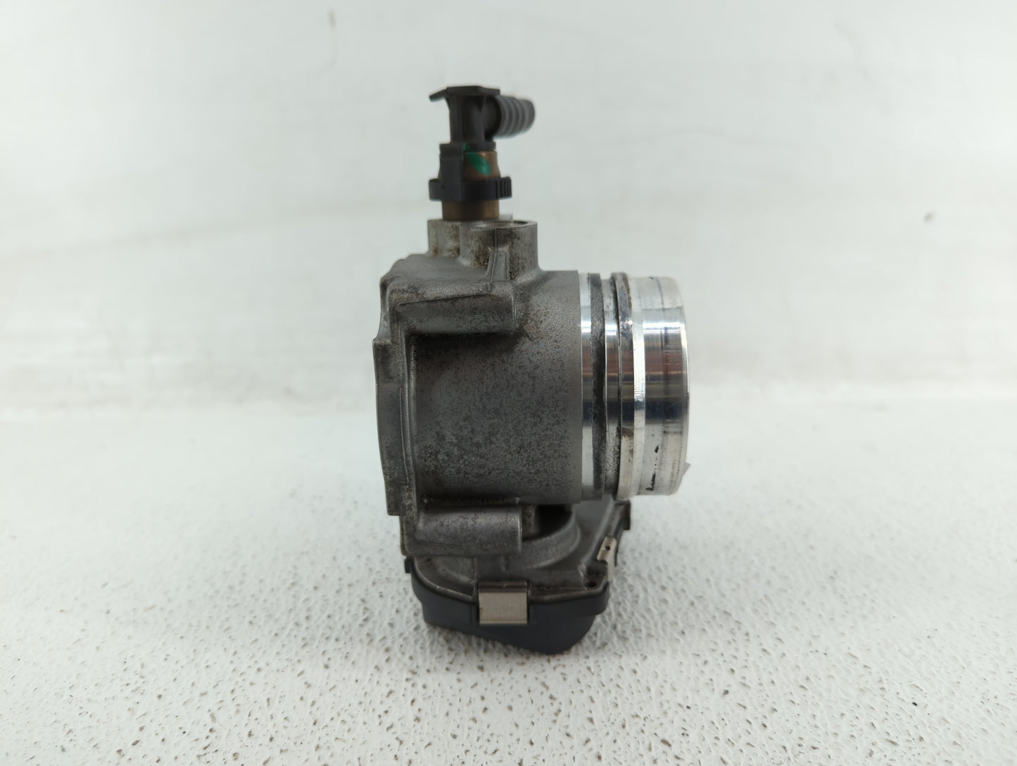 2012-2016 Bmw 328i Throttle Body P/N:1354 7588625-04 1354 7588625-03, 1354 7588625 Fits Fits 2012 2013 2014 2015 2016 2017 2
