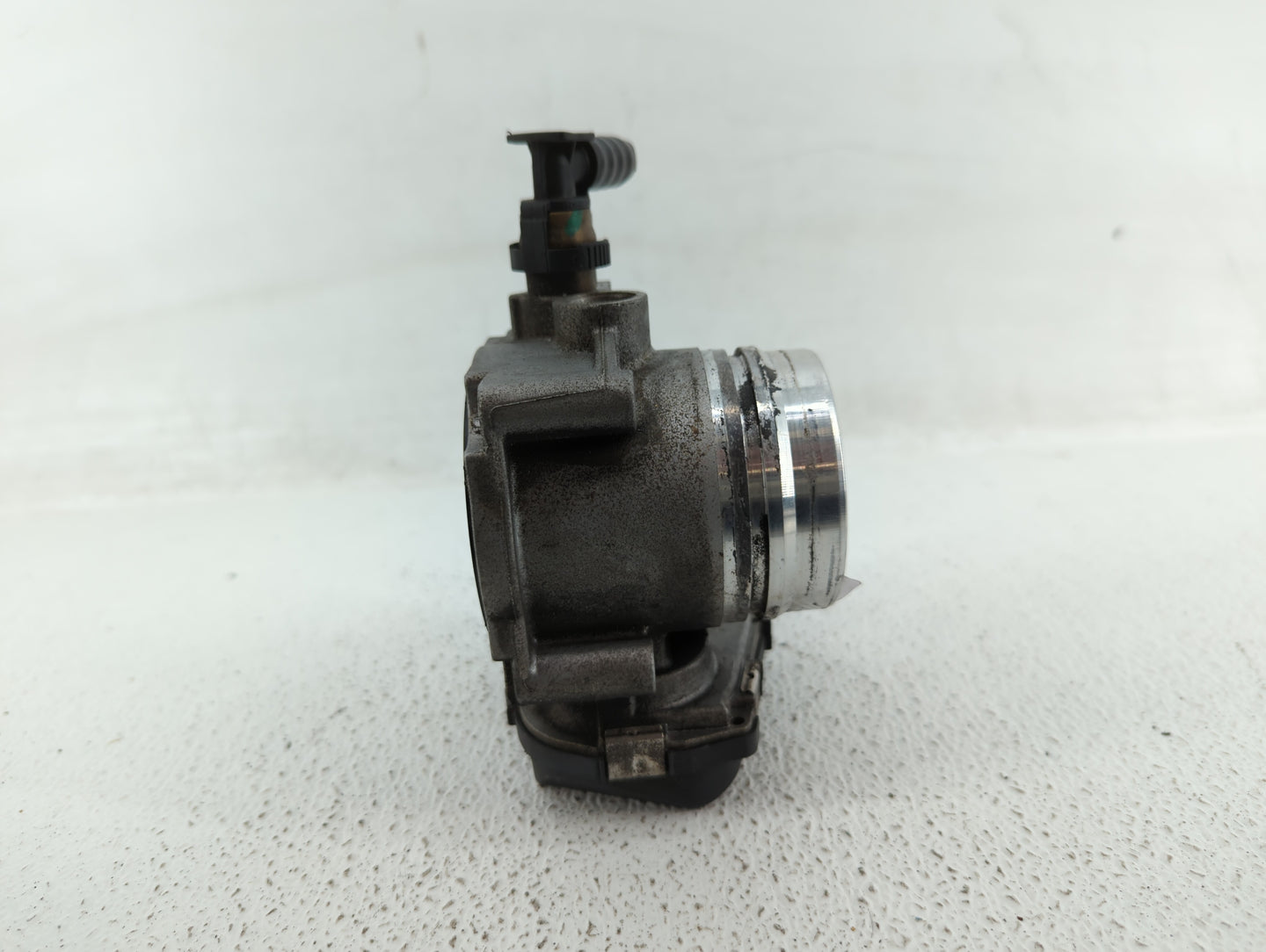 2012-2016 Bmw 328i Throttle Body P/N:1354 7588625-04 1354 7588625-03, 1354 7588625 Fits Fits 2012 2013 2014 2015 2016 2017 2