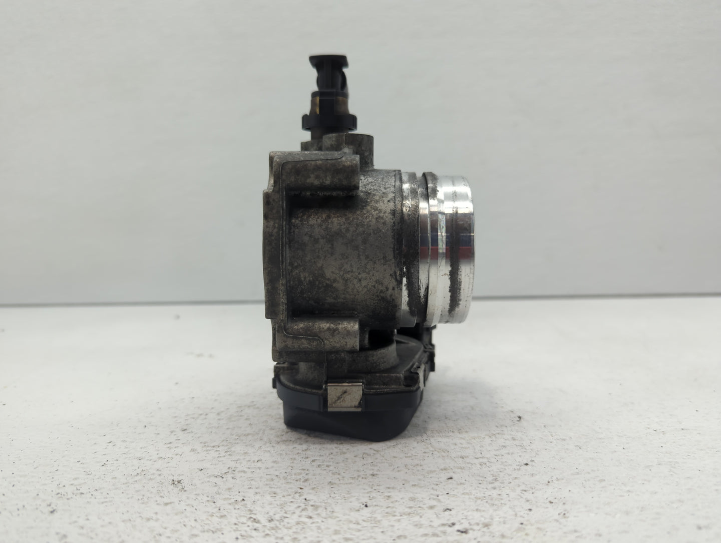 2012-2016 Bmw 328i Throttle Body P/N:1354 7588625-04 1354 7588625-03 Fits Fits 2012 2013 2014 2015 2016 2017 2018 OEM Used A