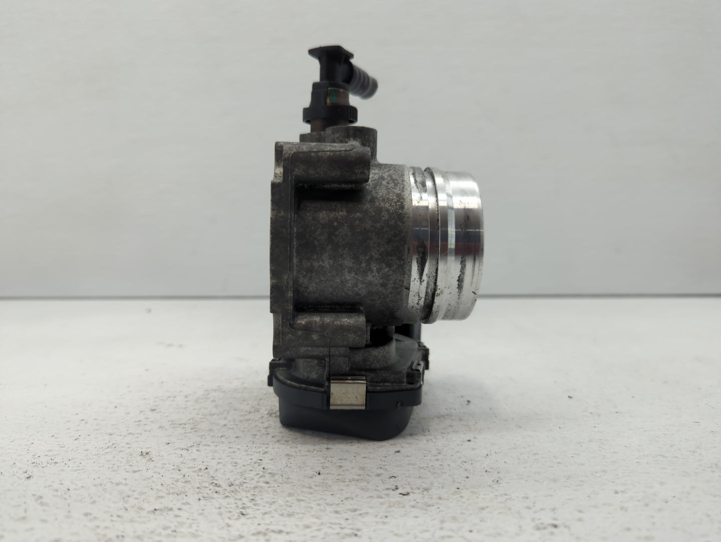 2012-2016 Bmw 328i Throttle Body P/N:1354 7588625-04 1354 7588625-03 Fits Fits 2012 2013 2014 2015 2016 2017 2018 OEM Used A