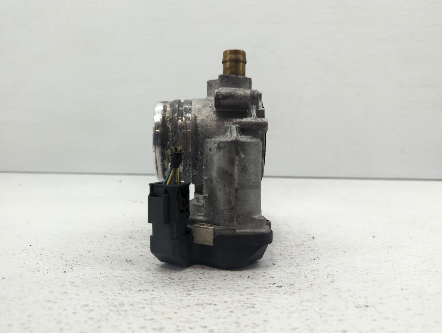 2012-2016 Bmw 328i Throttle Body P/N:1354 7588625-04 1354 7588625-03 Fits Fits 2012 2013 2014 2015 2016 2017 2018 OEM Used A