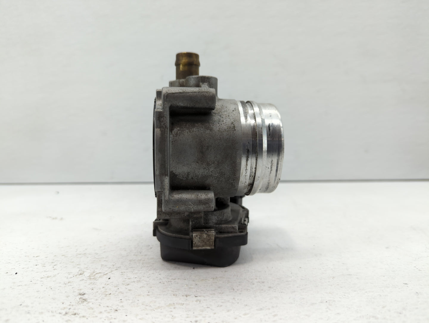 2012-2016 Bmw 328i Throttle Body P/N:1354 7588625-04 1354 7588625-03 Fits Fits 2012 2013 2014 2015 2016 2017 2018 OEM Used A