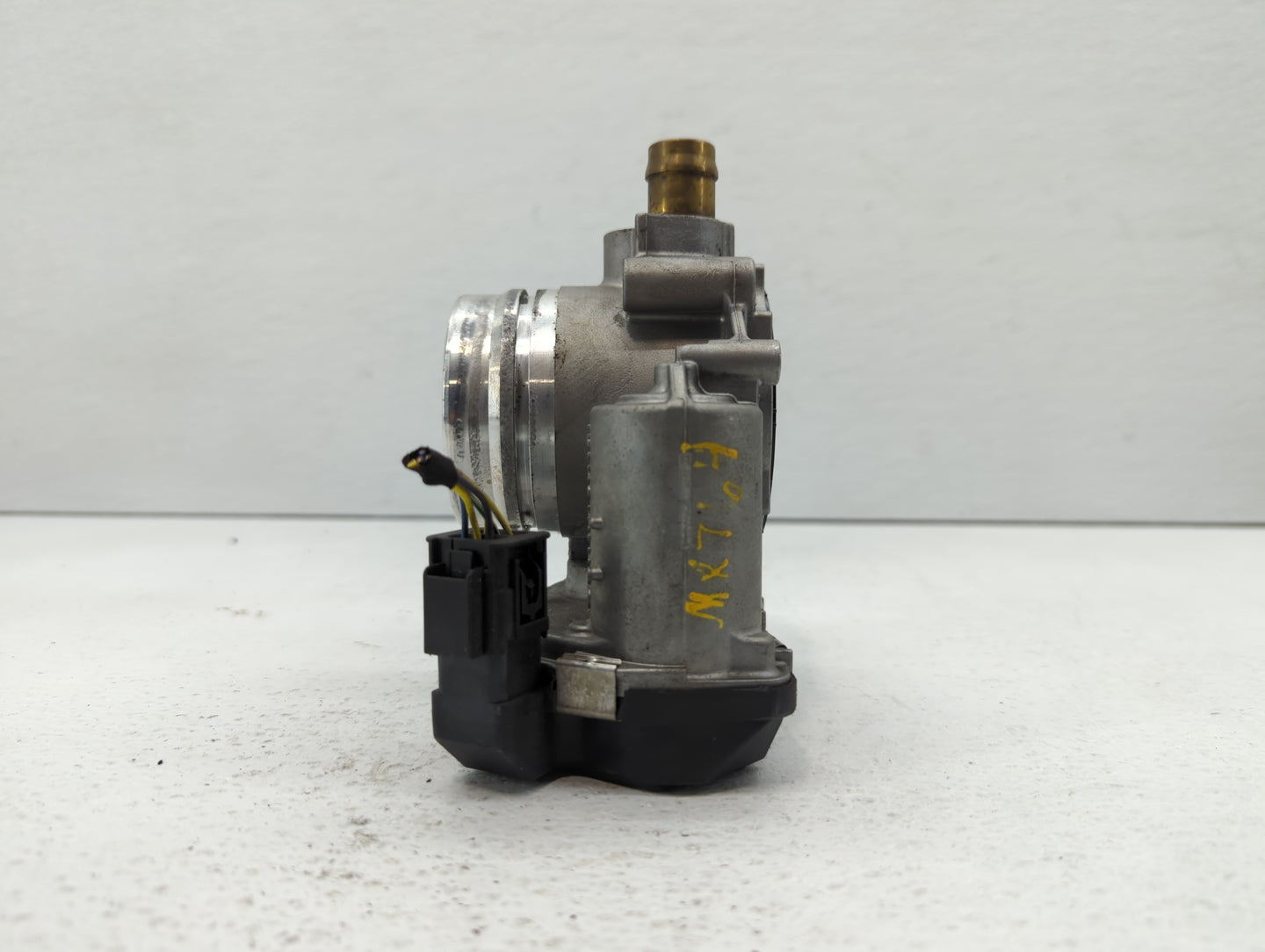 2012-2016 Bmw 328i Throttle Body P/N:1354 7588625-04 1354 7588625-03 Fits Fits 2012 2013 2014 2015 2016 2017 2018 OEM Used A