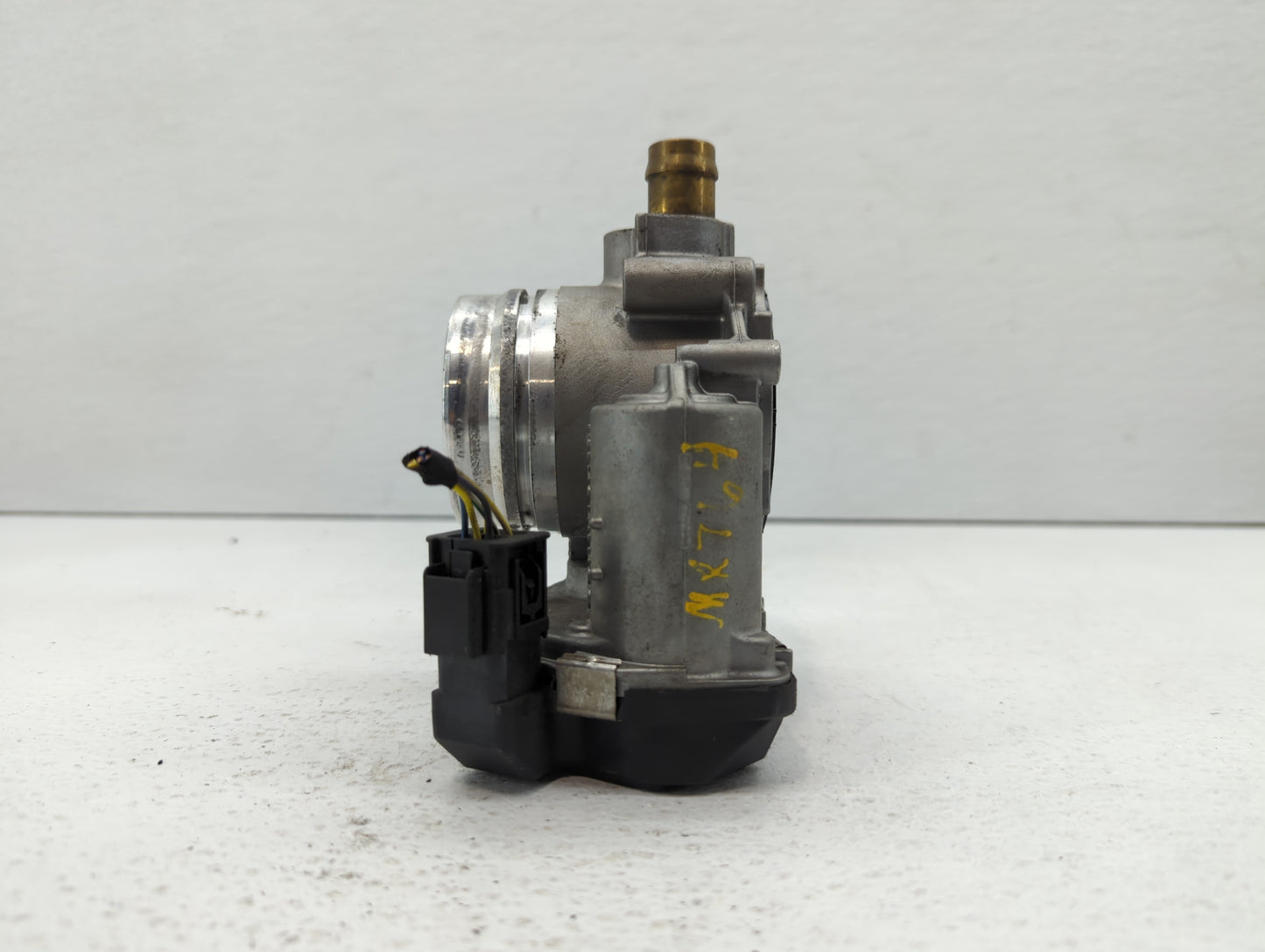 2012-2016 Bmw 328i Throttle Body P/N:1354 7588625-04 1354 7588625-03 Fits Fits 2012 2013 2014 2015 2016 2017 2018 OEM Used A