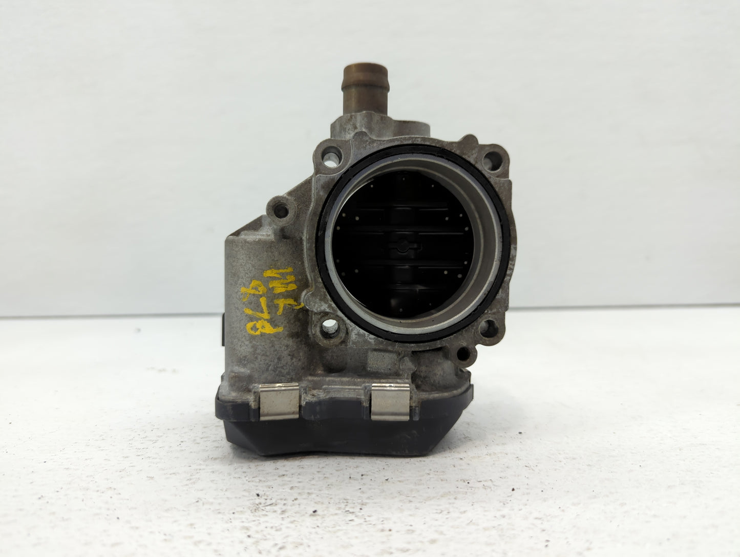 2012-2016 Bmw 328i Throttle Body P/N:1354 7588625-04 1354 7588625-03 Fits Fits 2012 2013 2014 2015 2016 2017 2018 OEM Used A
