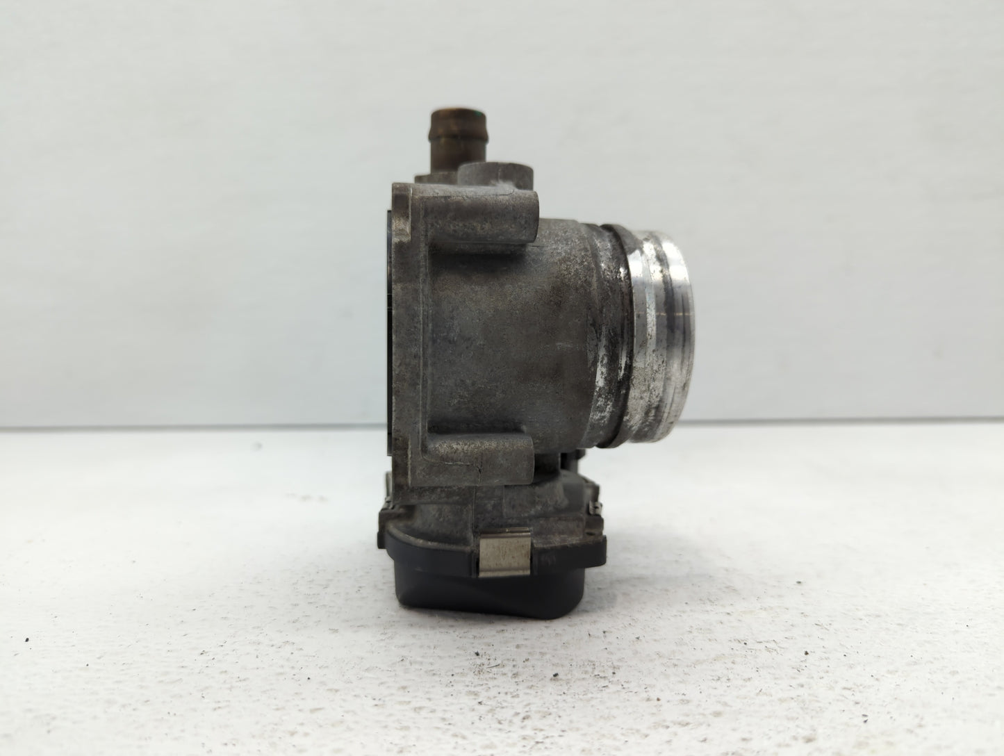 2012-2016 Bmw 328i Throttle Body P/N:1354 7588625-04 1354 7588625-03 Fits Fits 2012 2013 2014 2015 2016 2017 2018 OEM Used A