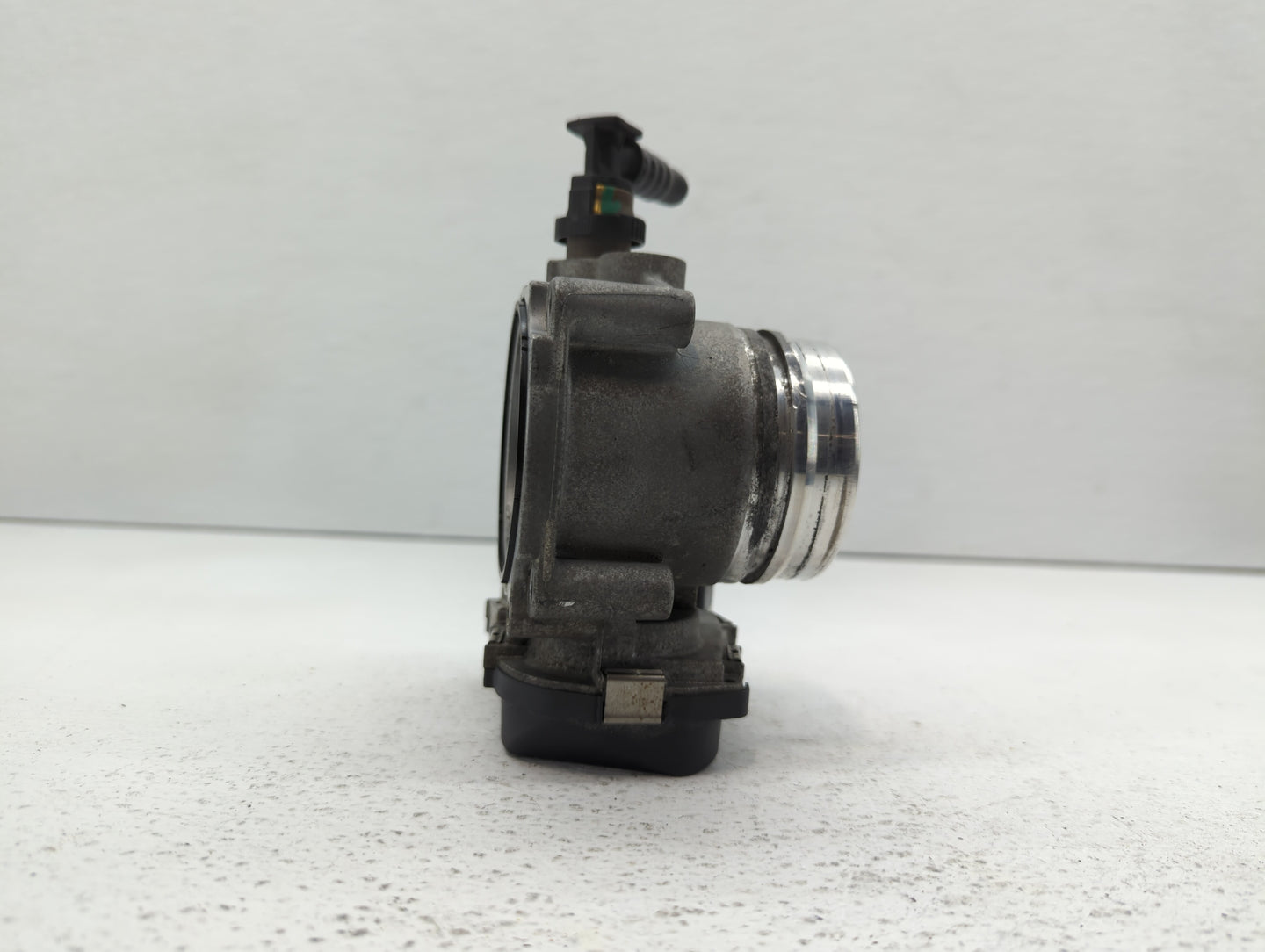 2012-2016 Bmw 328i Throttle Body P/N:1354 7588625-04 1354 7588625-03 Fits Fits 2012 2013 2014 2015 2016 2017 2018 OEM Used A