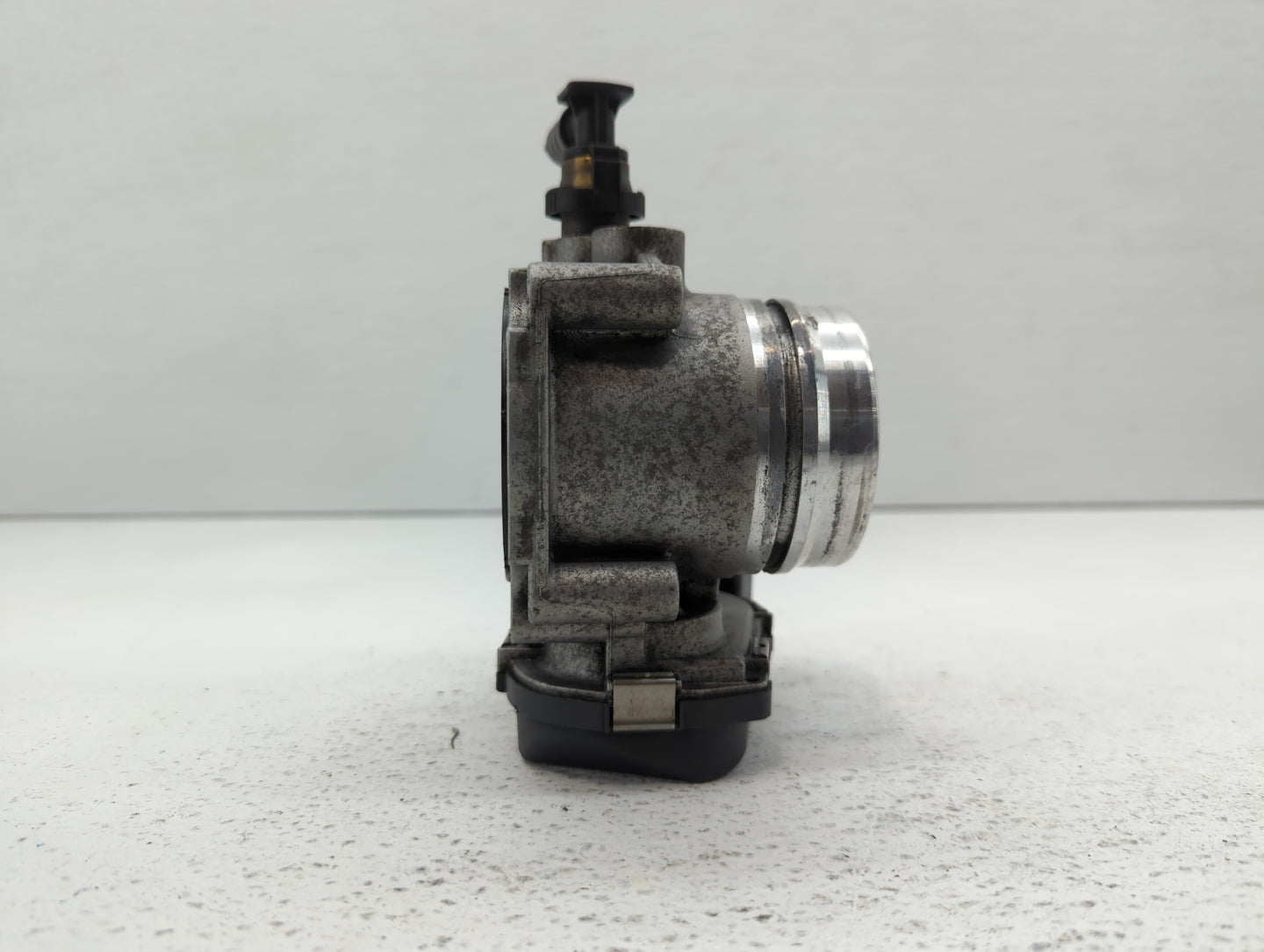 2012-2016 Bmw 328i Throttle Body P/N:1354 7588625-04 1354 7588625-03 Fits Fits 2012 2013 2014 2015 2016 2017 2018 OEM Used A