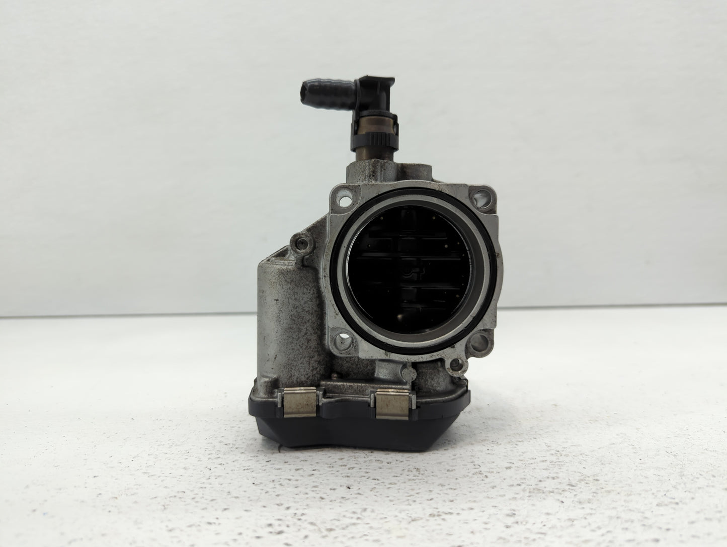 2012-2016 Bmw 328i Throttle Body P/N:1354 7588625-04 1354 7588625-03 Fits Fits 2012 2013 2014 2015 2016 2017 2018 OEM Used A
