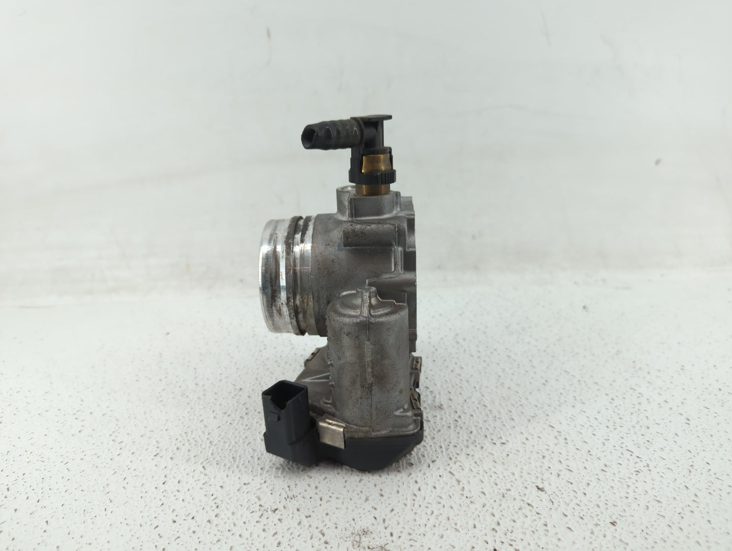 2012-2016 Bmw 328i Throttle Body P/N:1354 7588625-04 1354 7588625-03 Fits Fits 2012 2013 2014 2015 2016 2017 2018 OEM Used A