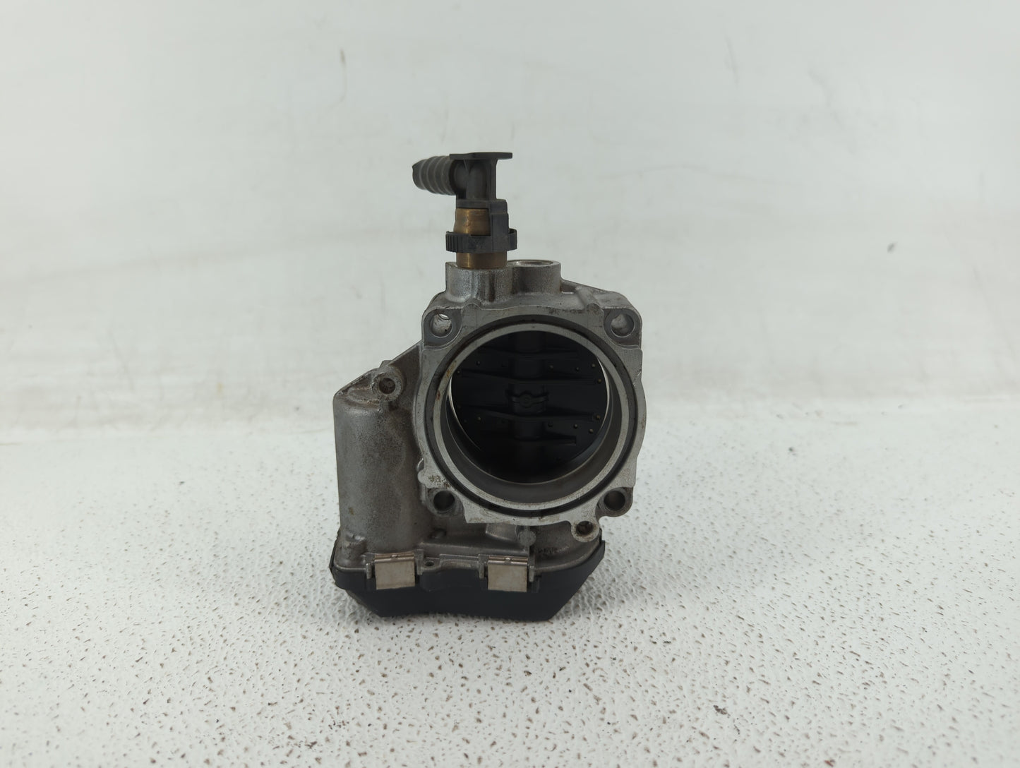 2012-2016 Bmw 328i Throttle Body P/N:1354 7588625-04 1354 7588625-03 Fits Fits 2012 2013 2014 2015 2016 2017 2018 OEM Used A