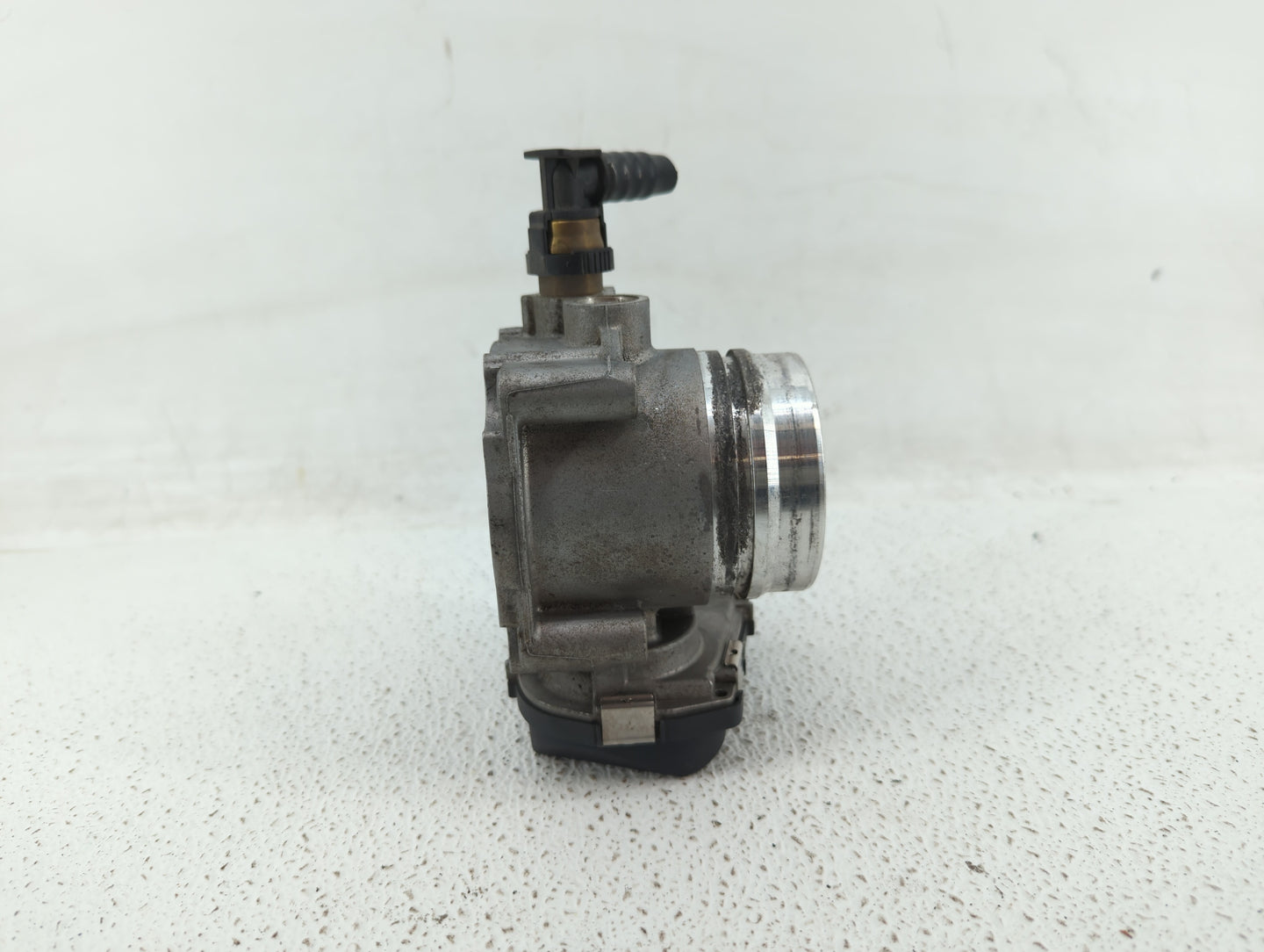 2012-2016 Bmw 328i Throttle Body P/N:1354 7588625-04 1354 7588625-03 Fits Fits 2012 2013 2014 2015 2016 2017 2018 OEM Used A