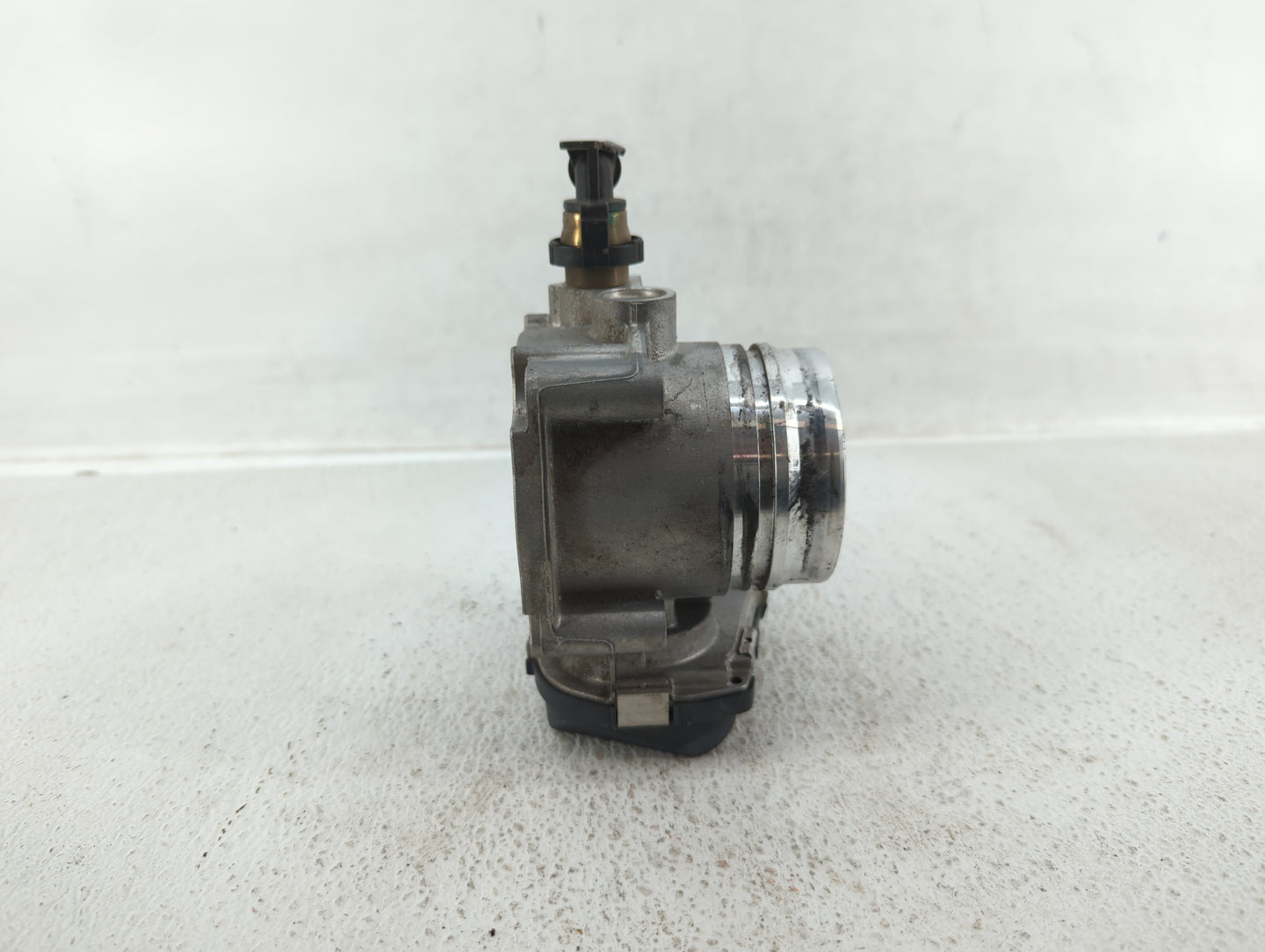 2012-2016 Bmw 328i Throttle Body P/N:1354 7588625-04 1354 7588625-02, 1354 7588625-03 Fits Fits 2012 2013 2014 2015 2016 201