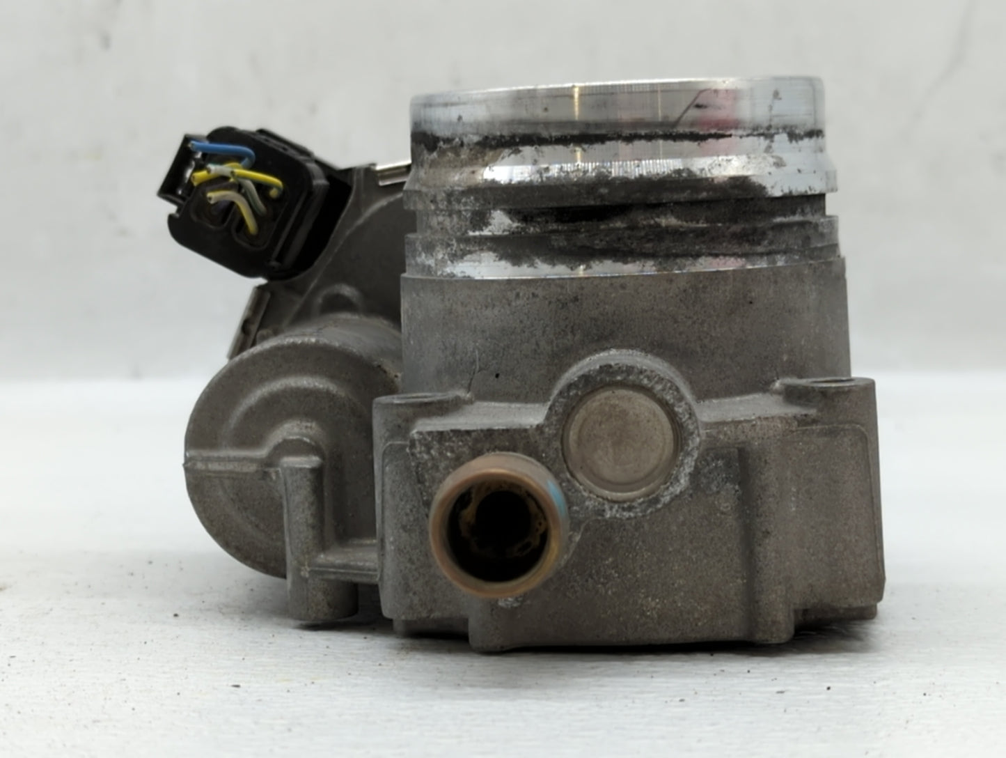 2012-2016 Bmw 328i Throttle Body P/N:1354 7588625-04 1354 7588625-02, 1354 7588625-03 Fits Fits 2012 2013 2014 2015 2016 201