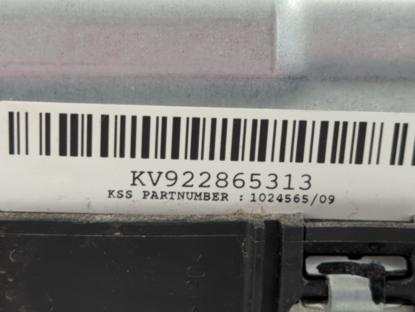 2012-2016 Bmw 328i Air Bag Passenger Right Knee OEM P/N:KV922865313 Fits Fits 2012 2013 2014 2015 2016 2017 2018 2019 2020 O