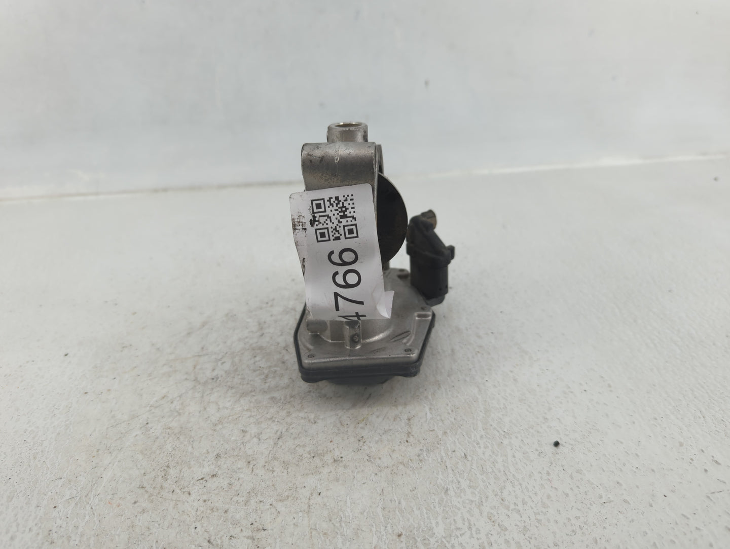 2014 Bmw 328i Throttle Body P/N:1354 7810752 03 Fits Fits 2015 2016 2017 2018 OEM Used Auto Parts - Oemusedautoparts1.com