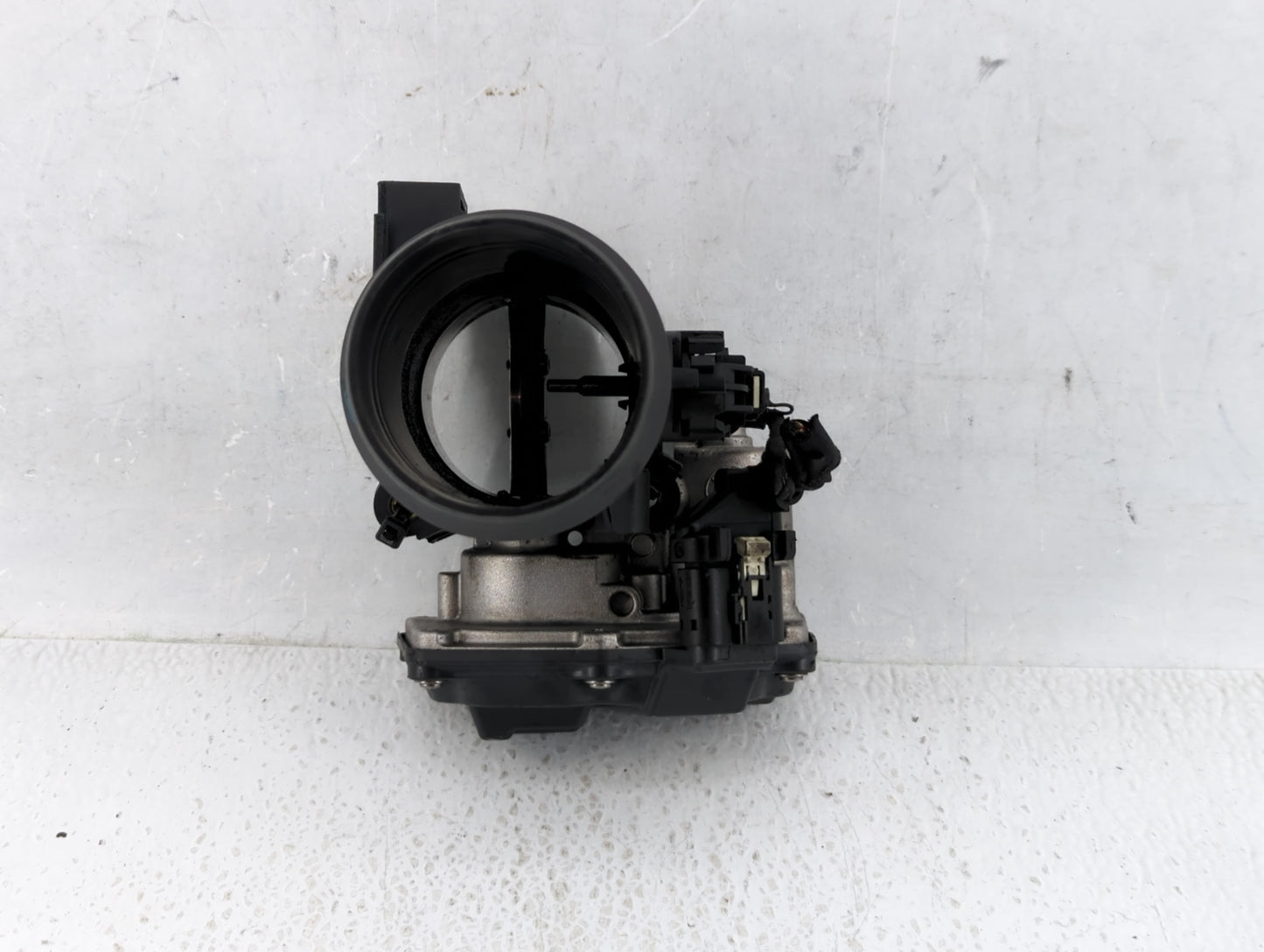 2014 Bmw 328i Throttle Body P/N:1354 7810752 Fits Fits 2015 2016 2017 2018 OEM Used Auto Parts - Oemusedautoparts1.com